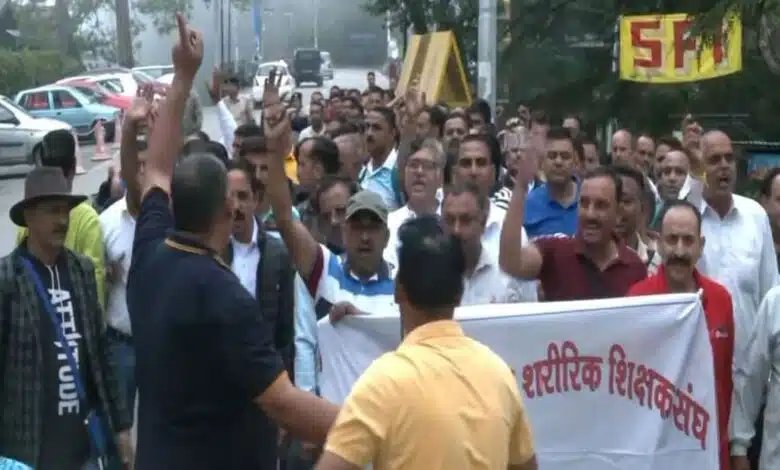 Unemployed physical education teacher in Himachal Pradesh protest for jobs