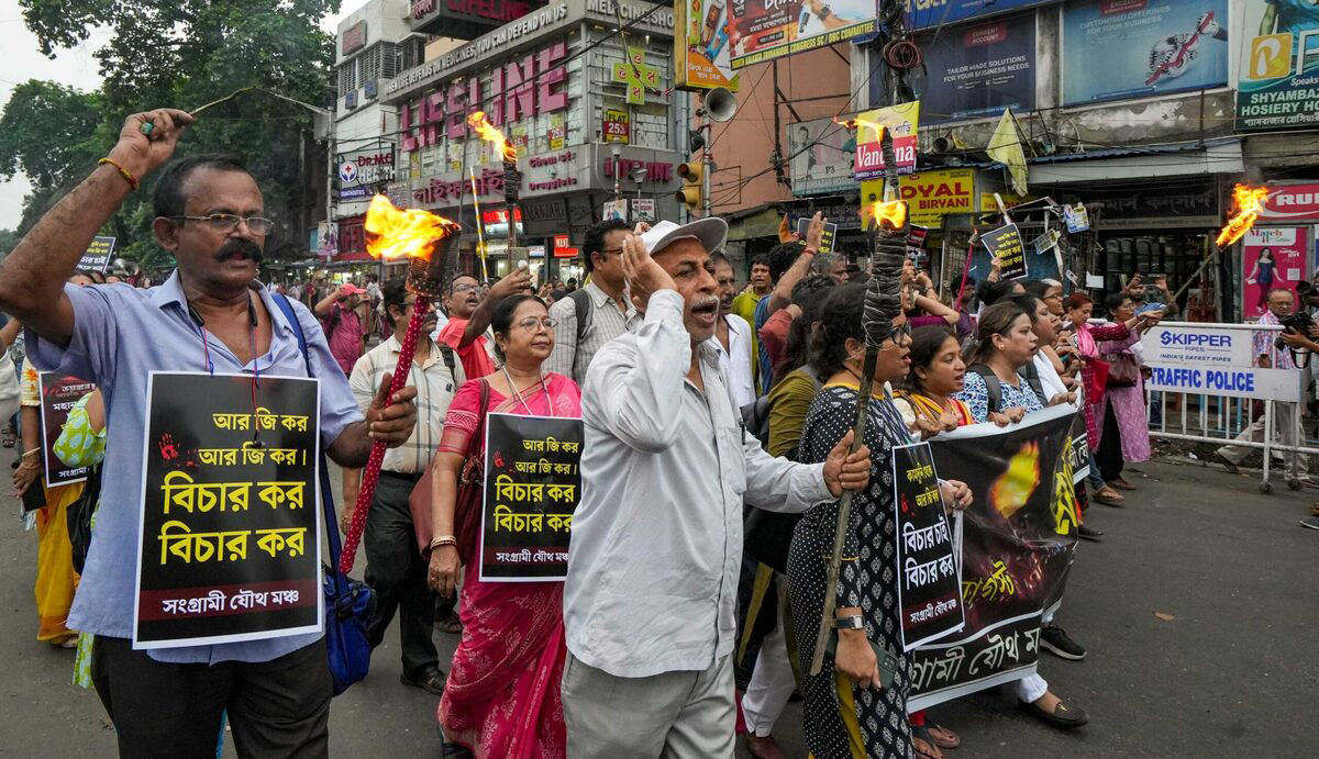 West Bengal Leader of Opposition Suvendu Adhikari and BJP MLAs protest in Assembly against Kolkata doctor rape-murder case