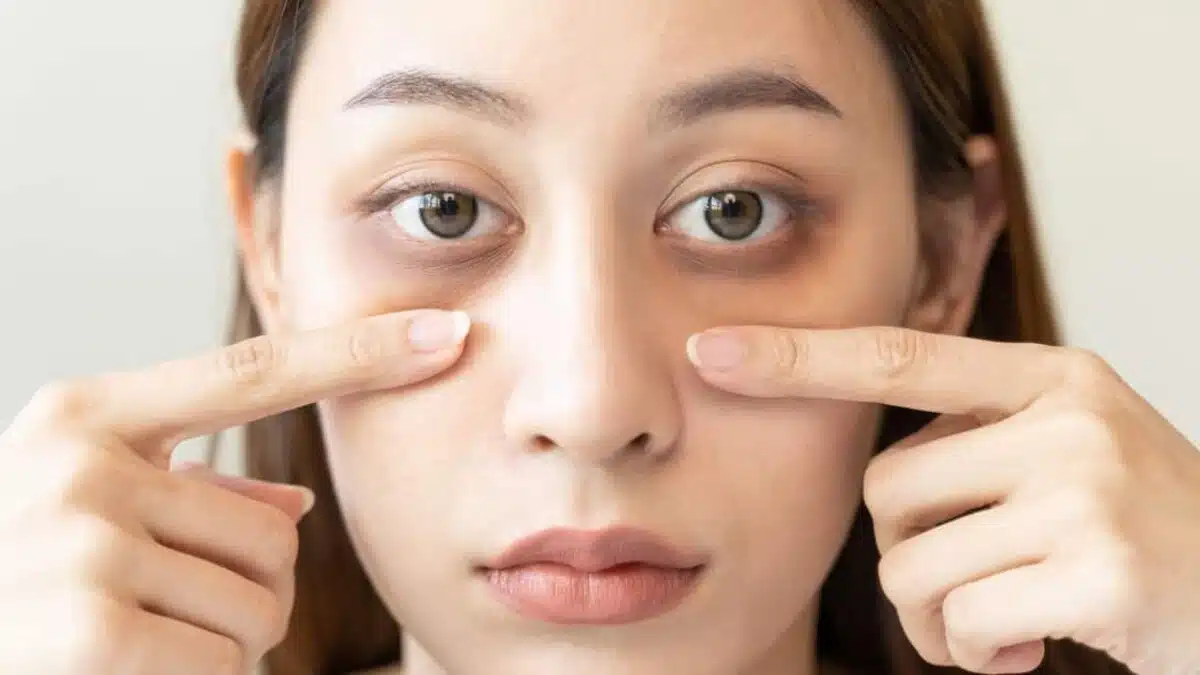 What should you apply on your face at night for glowing skin