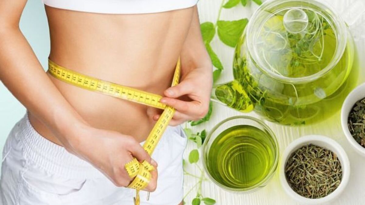 When should one drink green tea to lose weight