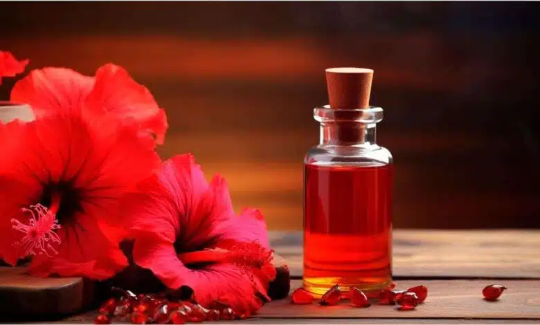 benefits of applying hibiscus oil to hair 4