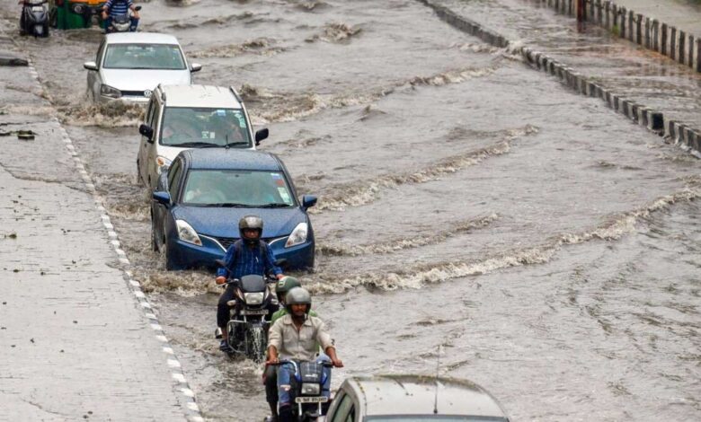 Heavy rains cause chaos in Delhi-NCR