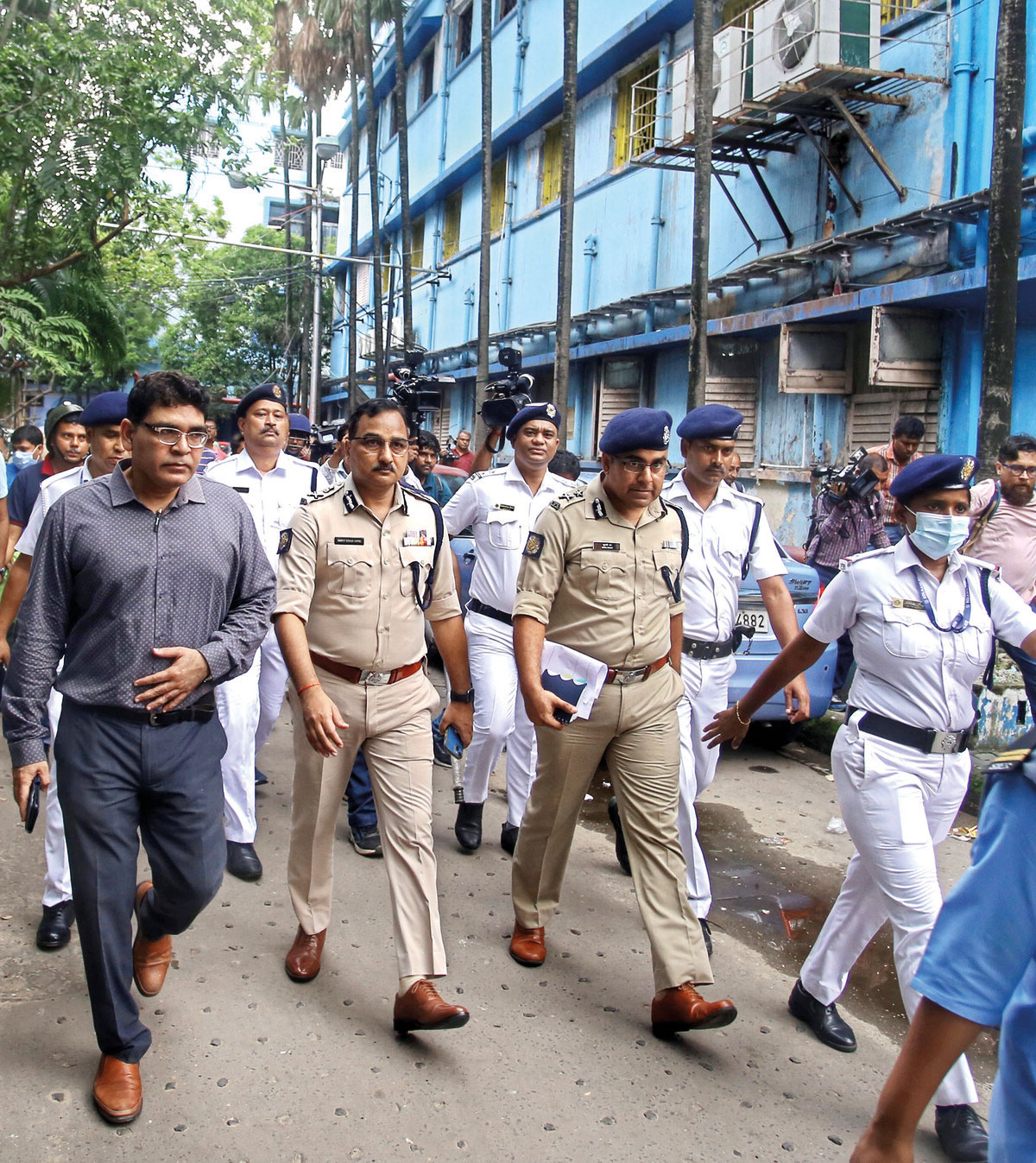 junior doctor died in RG Kar Medical College in Kolkata