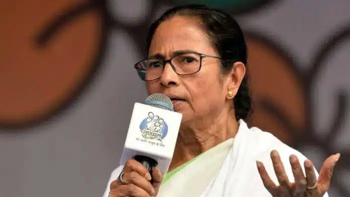 Mamata Banerjee to amend law to provide death penalty for rapists