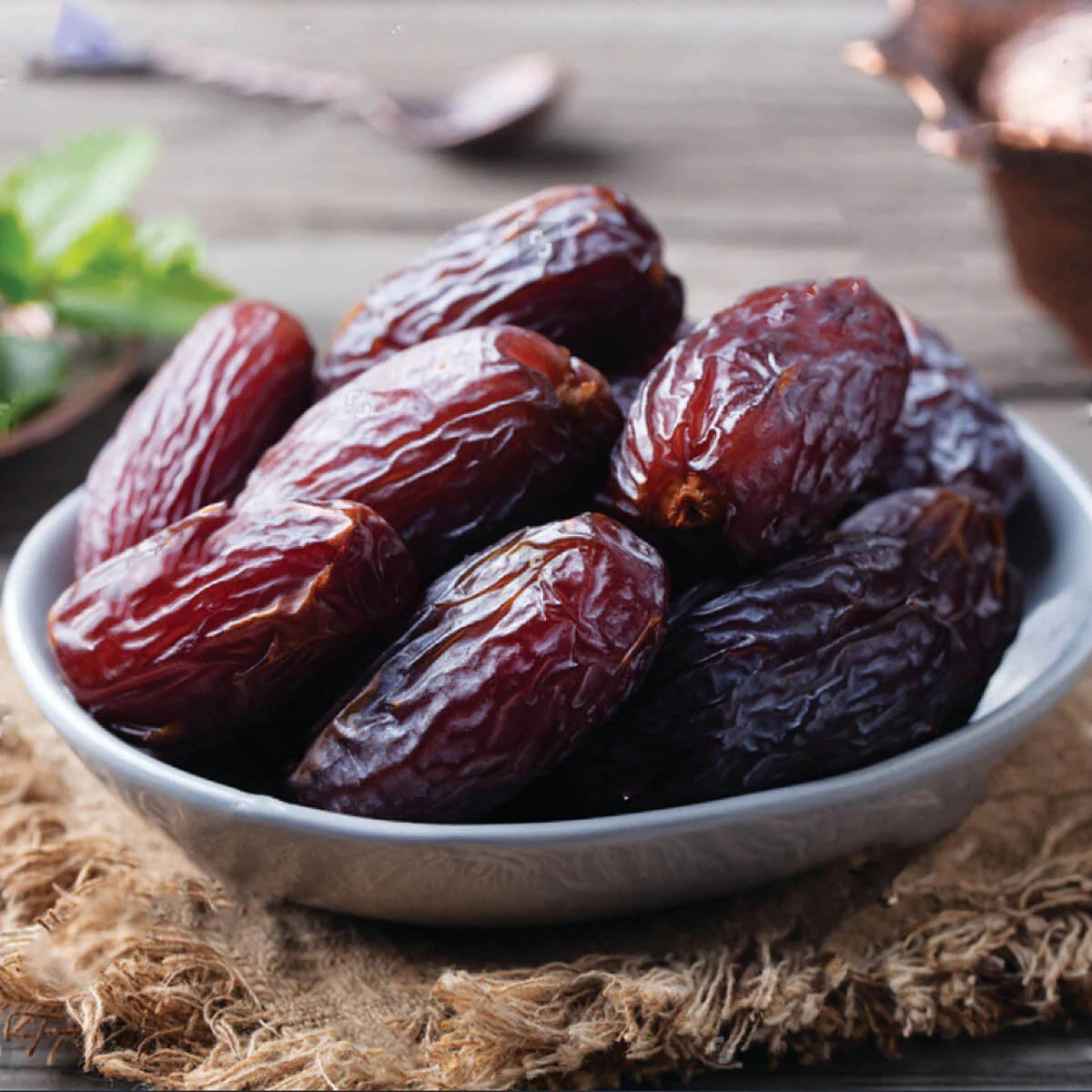 4 Healthy Beneficial Factors of Dates Water That Will Improve Health