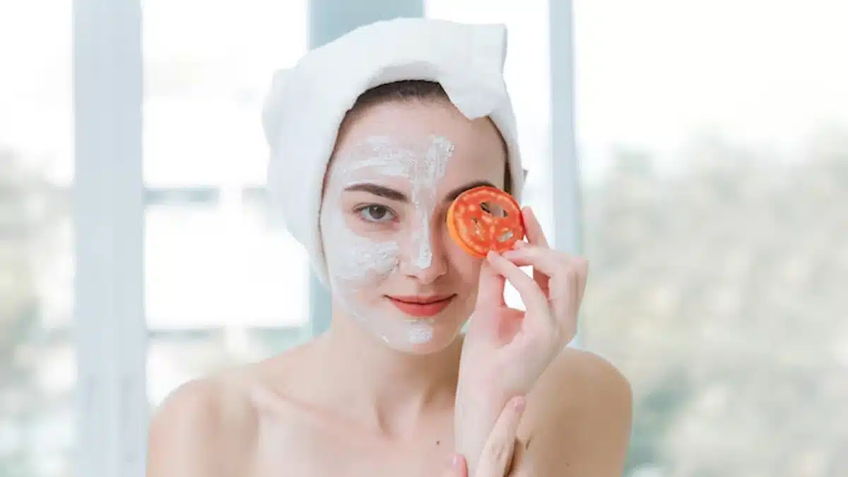 5 Tomato Face Packs That Will Make Your Skin Soft and Supple!