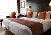 5 tricks to spot hidden cameras in Hotel Rooms.