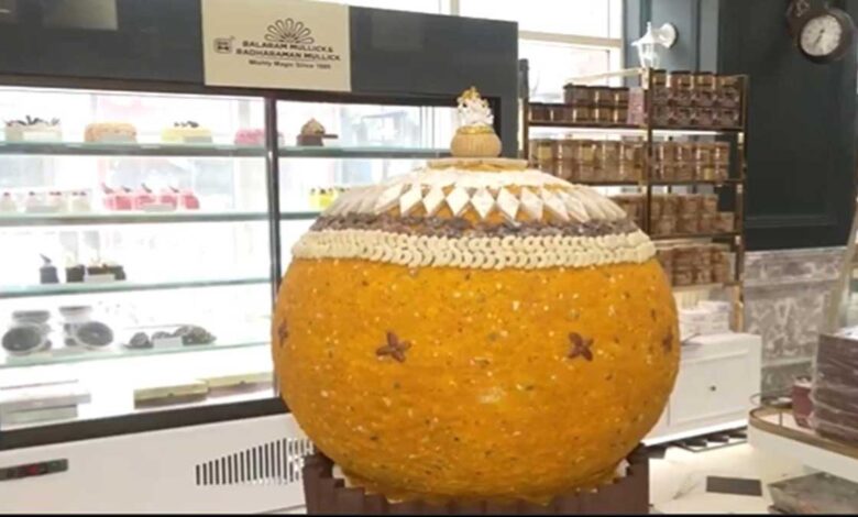 500 kg laddu made for Ganesh Chaturthi in Kolkata