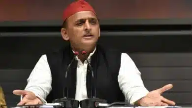 Akhilesh Yadav's Bold Response to 'Mafia and Leader' Remark