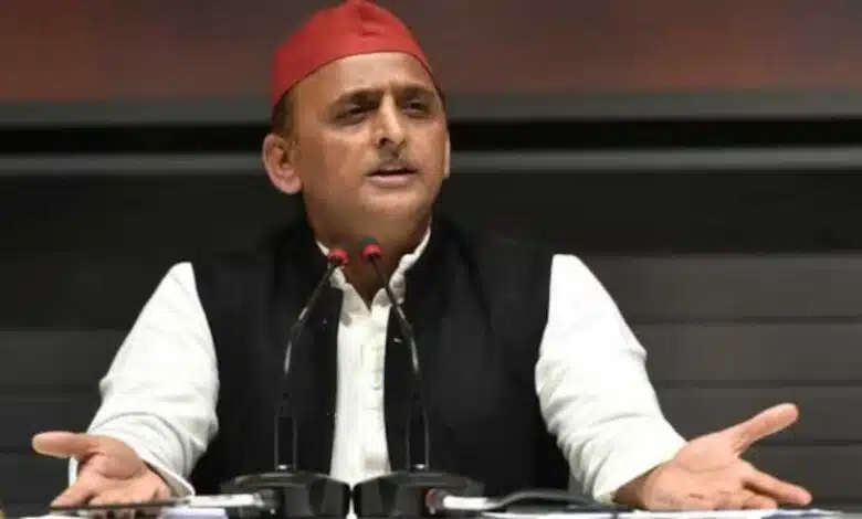 Akhilesh Yadav's Bold Response to 'Mafia and Leader' Remark