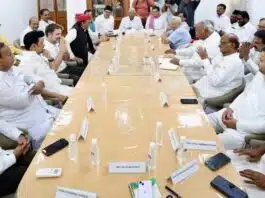 Congress begins election campaign in Jharkhand, deliberations on candidates continue