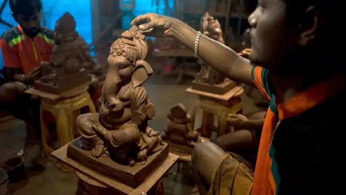 Demand for ecofriendly Ganesh idols in Madhya Pradesh markets