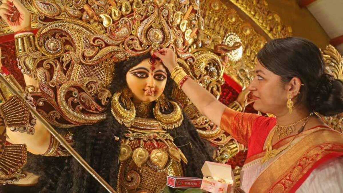 Durga Puja 2024 date significance and rituals