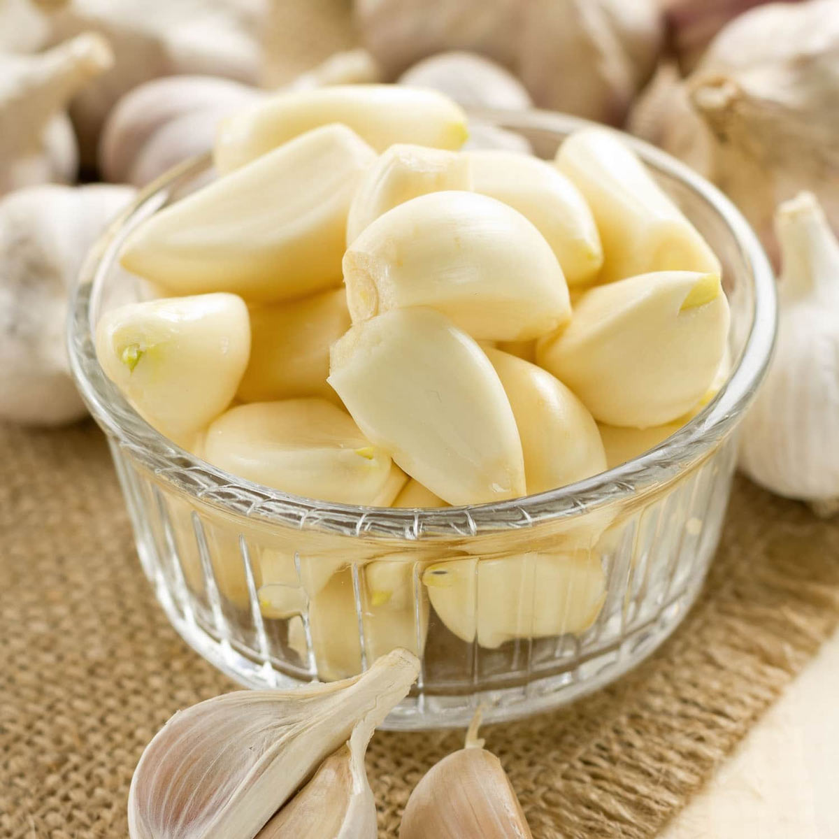 Easy ways to keep garlic fresh for a long time 3