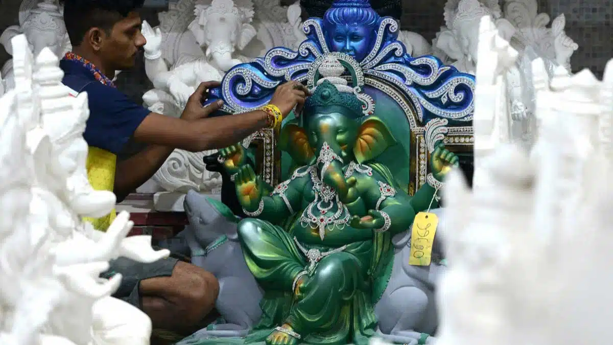 Eco friendly Ganesha idols are being prepared in the country for Ganesh Chaturthi