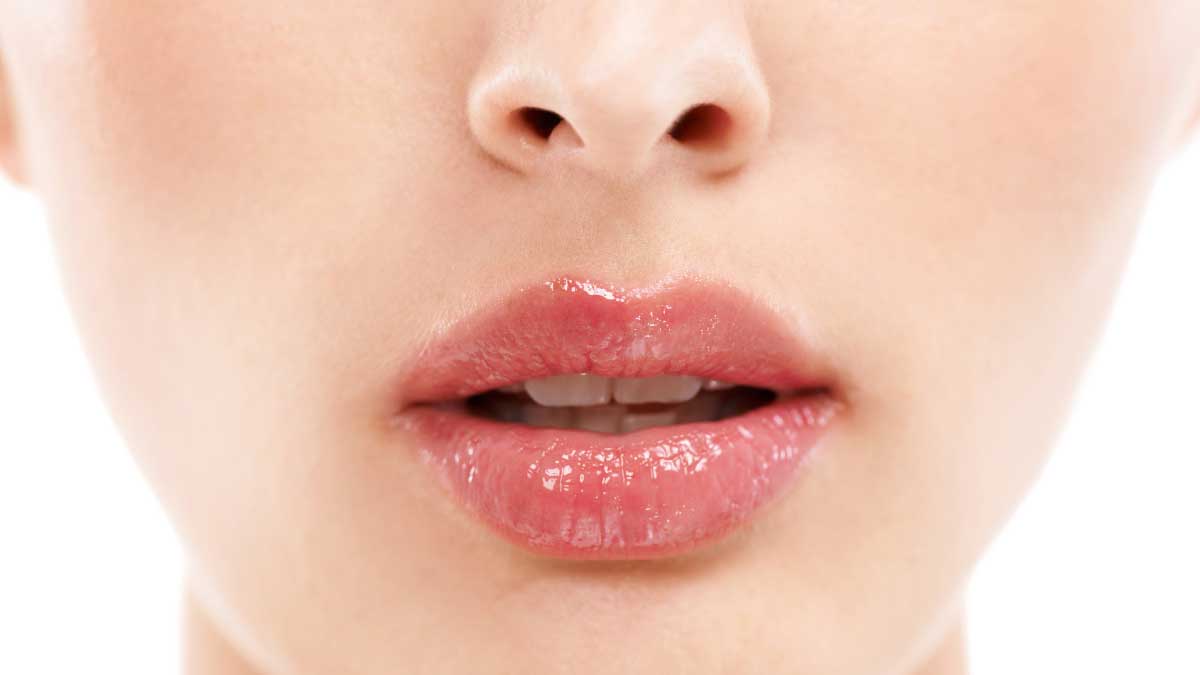 Get pink lips in just 5 days with home remedies!