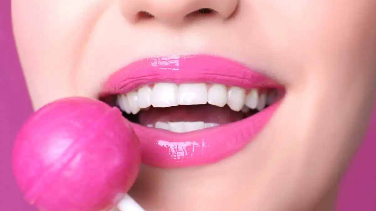 Get pink lips in just 5 days with home remedies!