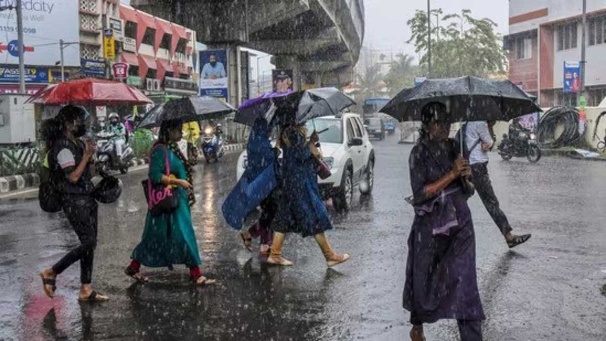 IMD issues rain and storm warning in southern states