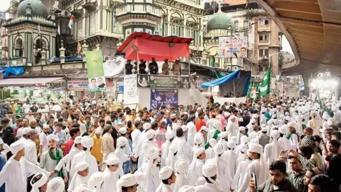 Maharashtra govt reschedules Eid holiday in Mumbai