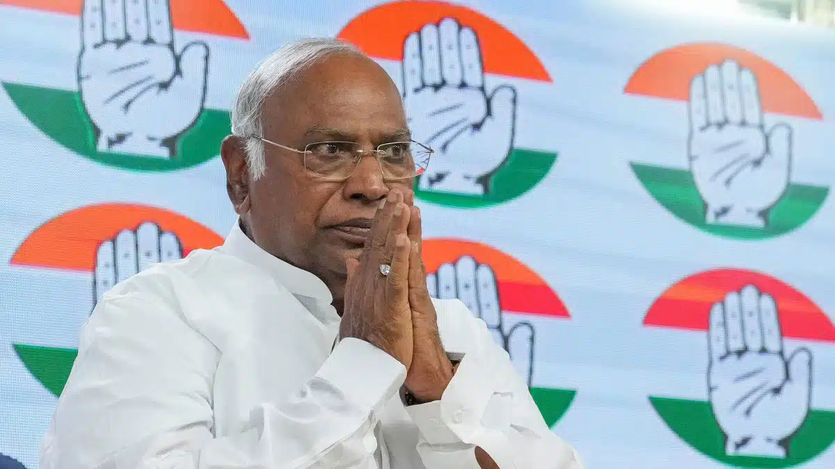 Mallikarjun Kharge made a scathing attack on PM Modi over the violence in Manipur