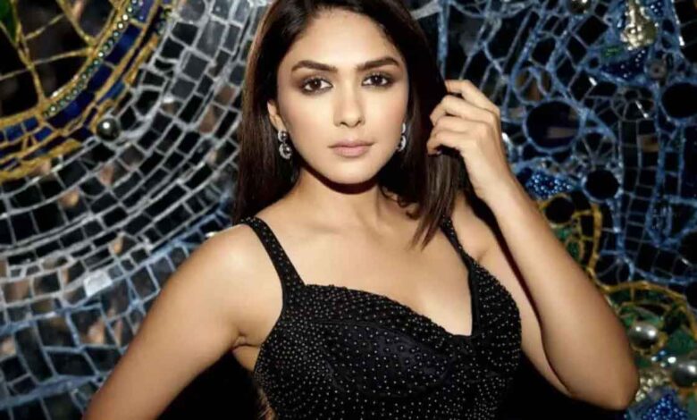 Mrunal Thakur’s Hindi biggie gets a crazy title