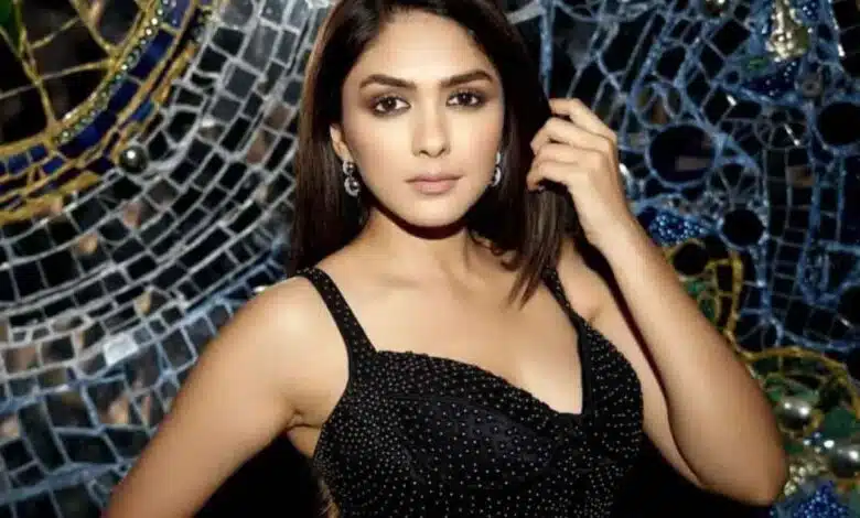 Mrunal Thakur’s Hindi biggie gets a crazy title