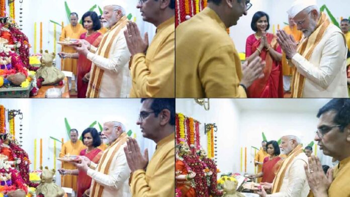 PM Narendra Modi Visits CJI DY Chandrachud's Residence For Ganesh Puja