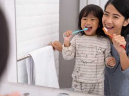 Parents should follow these tips to make their children's Teeth strong and shiny!