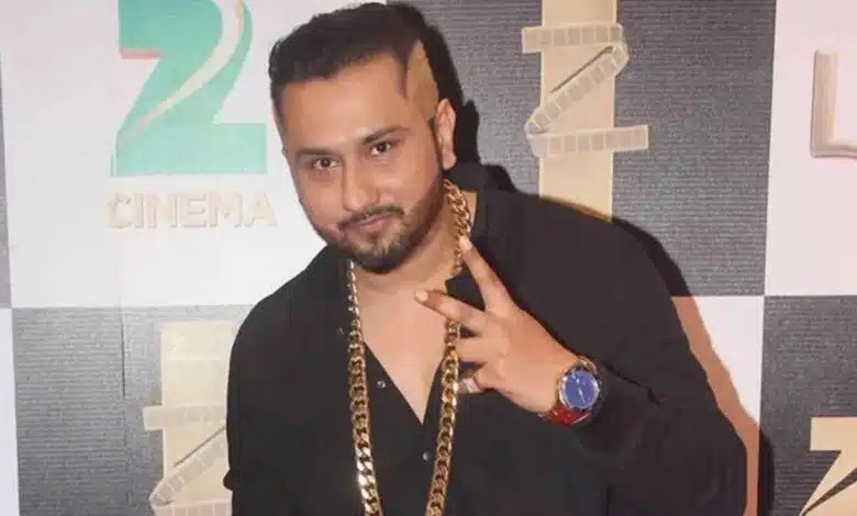 Question on Yo Yo Honey Singh, Bhuvan Bam gave advice!