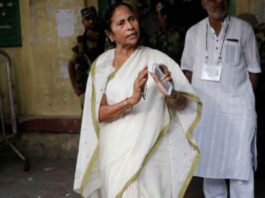 RIL’s 11 bonus, Mamata Banerjee’s fiery remark