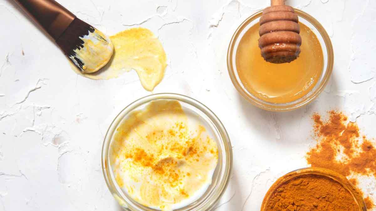 Skin Care Apply turmeric face mask on your face in these 5 ways