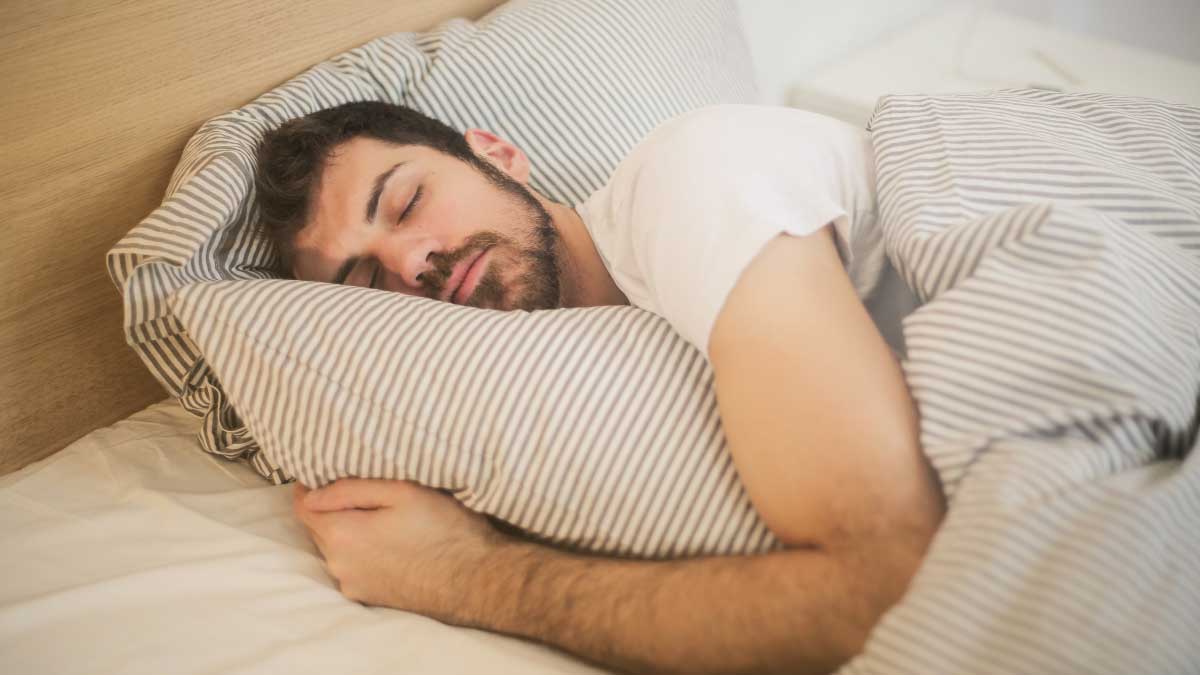 Sleep tips: Why is it advised to sleep early at night and wake up early in the morning?