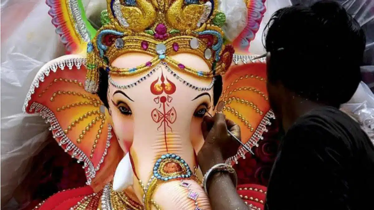 Tamil Nadu markets witness huge crowds on Ganesh Chaturthi