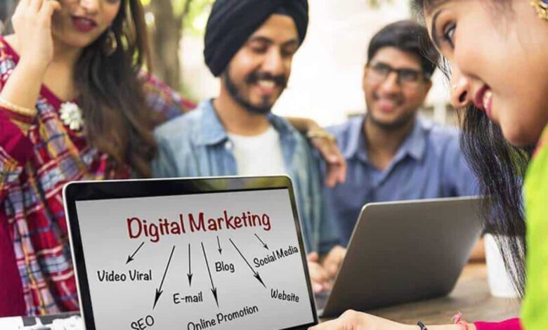 What is the duration of a digital marketing course