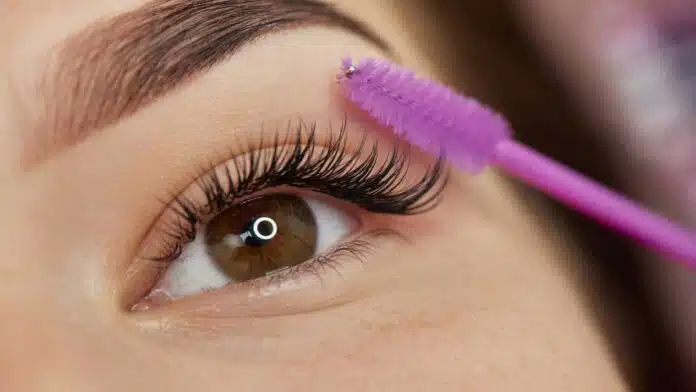 Your Eyelashes will become very thick, follow these 5 tips!