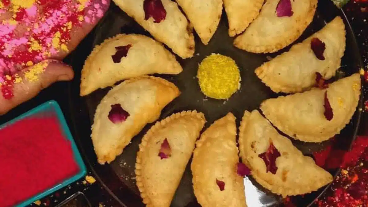 10 Delicious Snack Recipes for Diwali 2024 That You Must Try