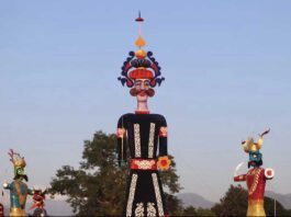 A Muslim family in Uttar Pradesh made an 80 feet high pollution free effigy of Ravana