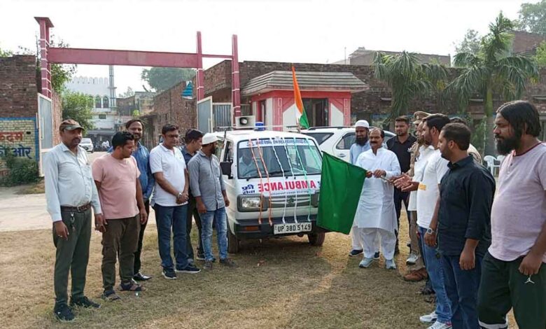 Free ambulance service started in Sambhal