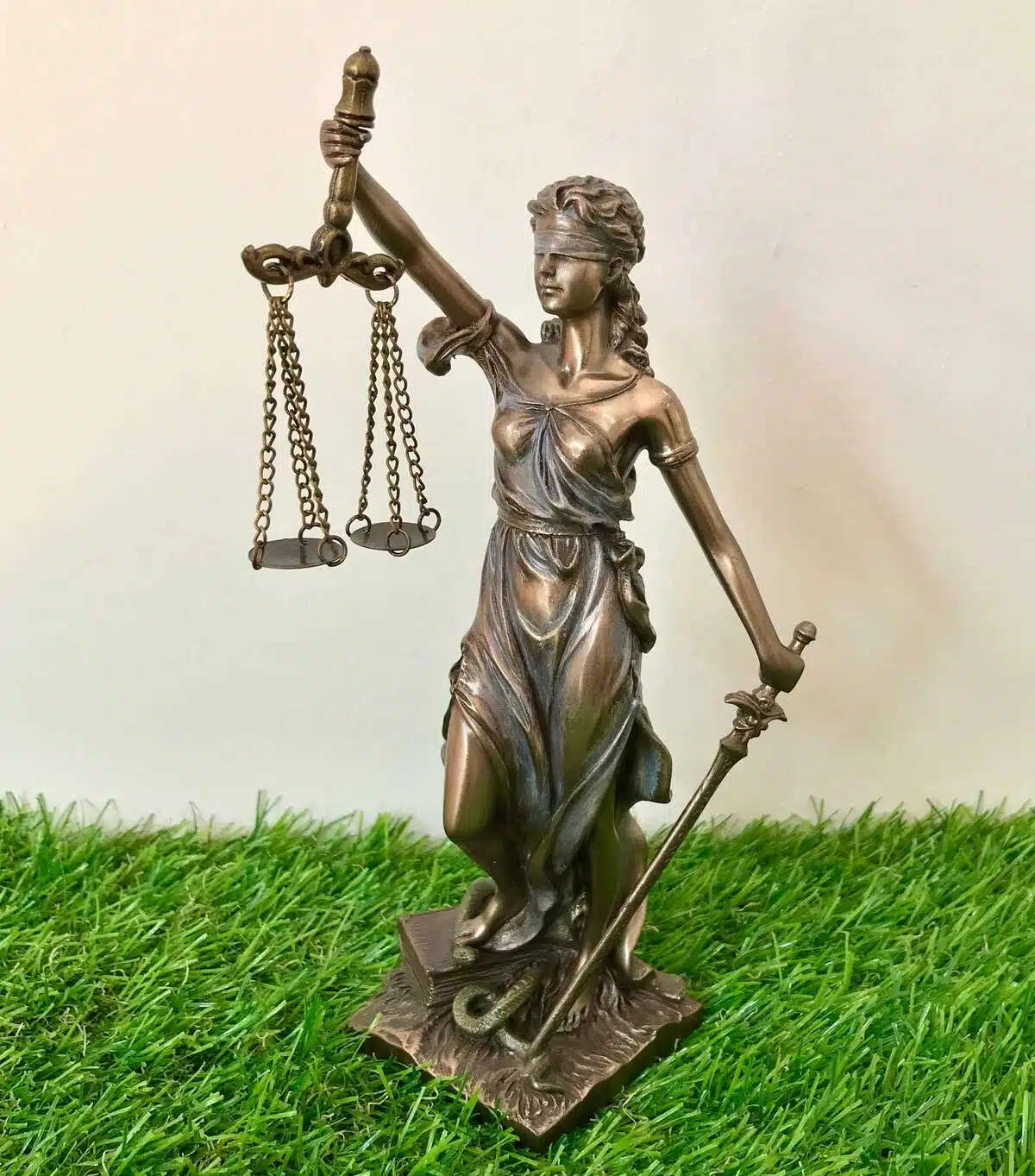 Changes in the statue of National Goddess of Justice