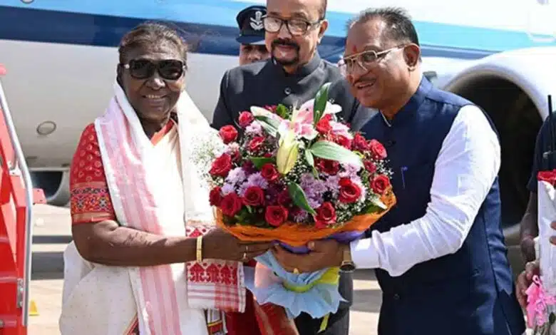 Chhattisgarh CM and Governor welcomed President Murmu at Raipur Airport