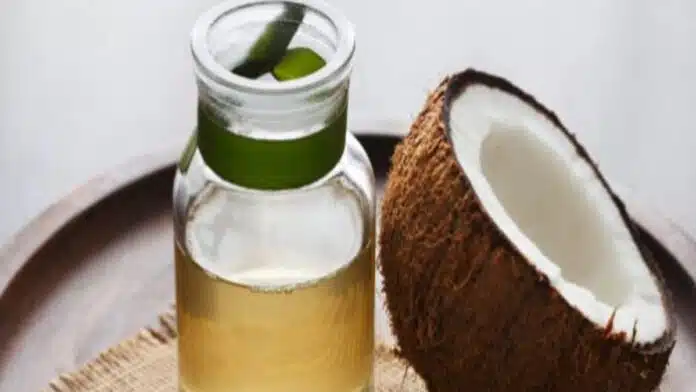 What are the benefits of applying coconut oil