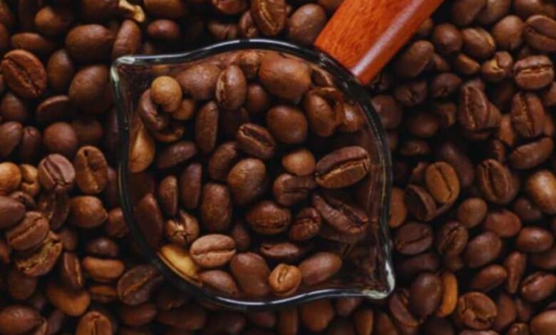 Benefits of applying coffee on the face