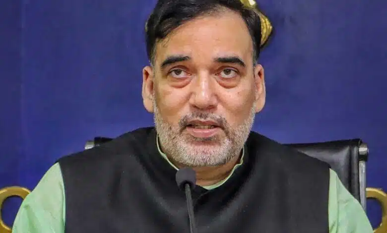 Delhi minister Gopal Rai said that burning of stubble can increase pollution level