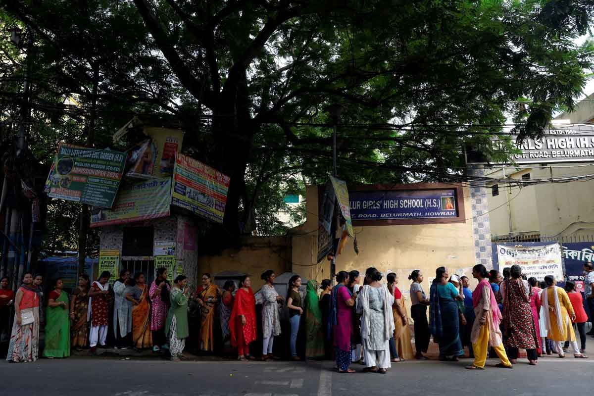 EC bans door to door survey in 6 districts of West Bengal before by elections