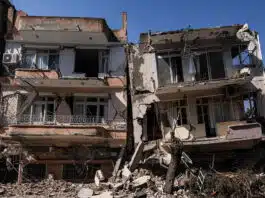 Earthquake of 5.9 magnitude hits eastern Turkey, widespread panic spreads in the city