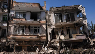 Earthquake of 5.9 magnitude hits eastern Turkey, widespread panic spreads in the city