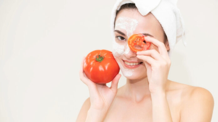 Benefits of applying tomato on the face