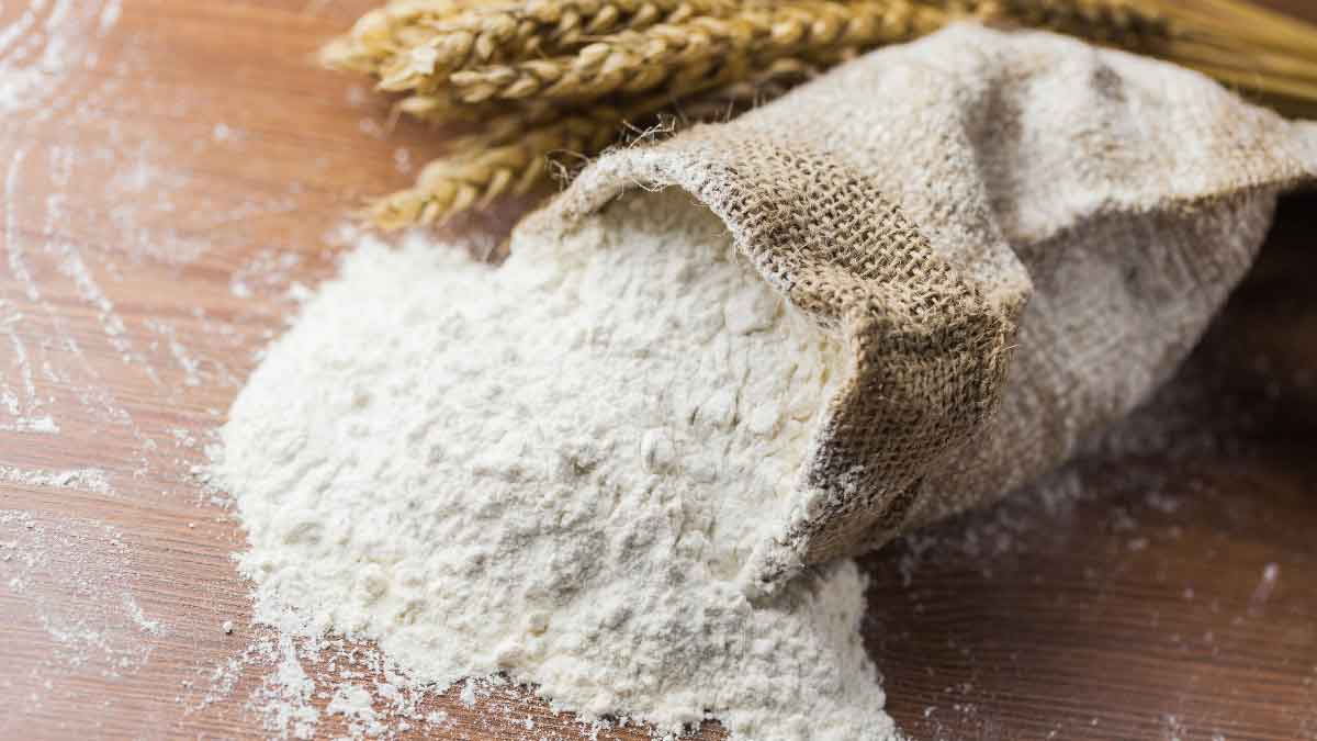 Get parlor-like glow at home Glowing skin in minutes with flour