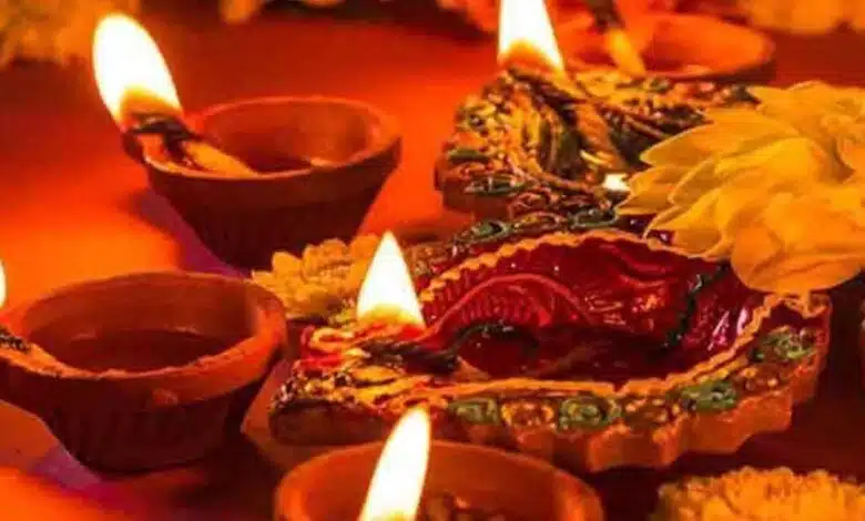 Govt will launch Diya Jalao campaign to reduce pollution in Delhi