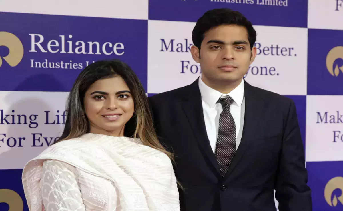 
Isha Ambani becomes Harper's Bazaar Icon of the Year, dedicates the award to her mother and daughter